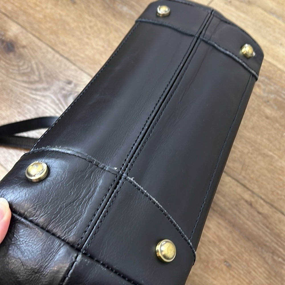 Montana Hudson Harper Leather Zip Tote in Black - Picture 6 of 11